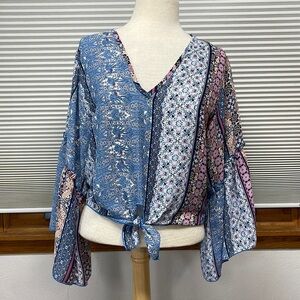 Lavender Fields NWT Blue Boho Print Bell Sleeve Crop Tie Front Top Small